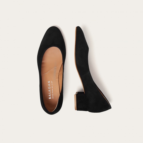 Migdal Low Heels, black suede OUTLET | Balagan Studio