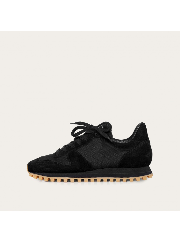 Novesta Marathon men's sneakers, black | Balagan Studio