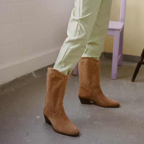 Lasso Cowboy Boots, sand velvet | Balagan Studio