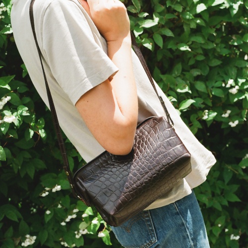 Rofe Bag M, brown croco OUTLET | Balagan Studio