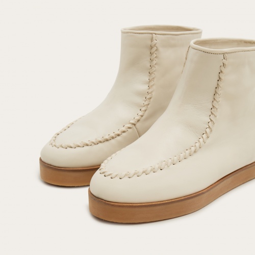 Kor Boots, off white | Balagan Studio