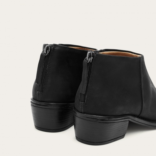 Lea Boots, waxed black OUTLET | Balagan Studio