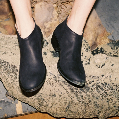 Lea Boots, waxed black OUTLET | Balagan Studio