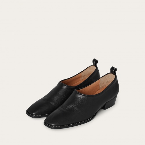 Vincent Flats, black| Balagan Studio