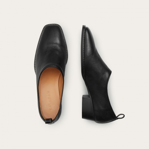 Vincent Flats, black| Balagan Studio