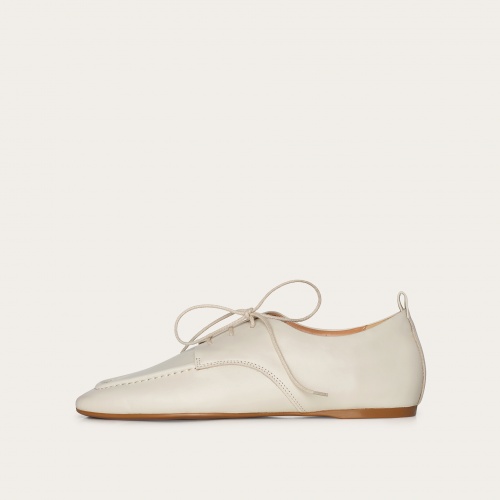 Lila półbuty, alabaster | Balagan Studio