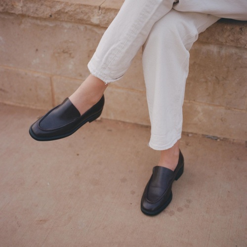 Camila Flats, mahogany | Balagan Studio