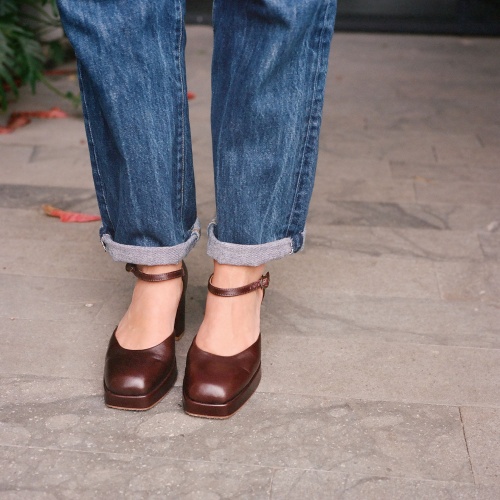 Mira Heels, mahogany | Balagan Studio