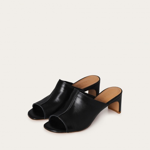 Ginaa slides, black | Balagan Studio