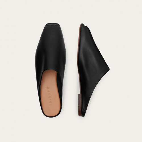 Bayit slides, black | Balagan Studio