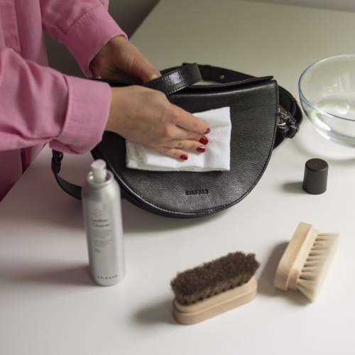 Leather Cleaner | Balagan Studio