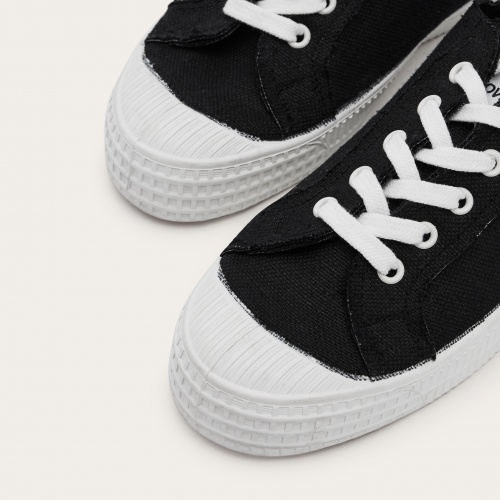 Novesta Star Master sneakersy damskie VEGAN, czarne na białym| Balagan Studio