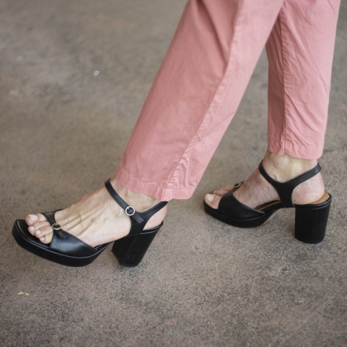 Vivienne Sandals, black | Balagan Studio