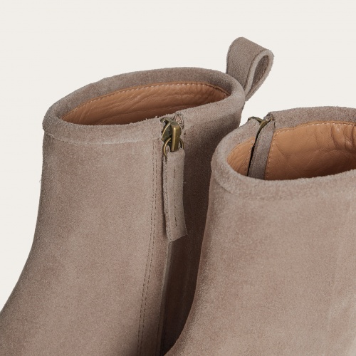 Saviv boots, grey velvet | Balagan Studio