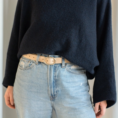 Belt with a round buckle, bright nubuck | Balagan Studio