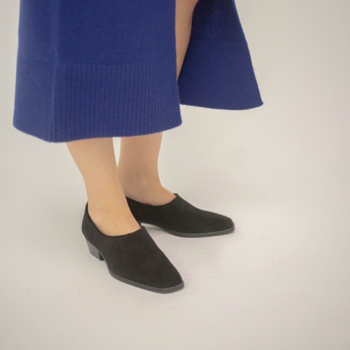 Vincent Flats, black velvet| Balagan Studio