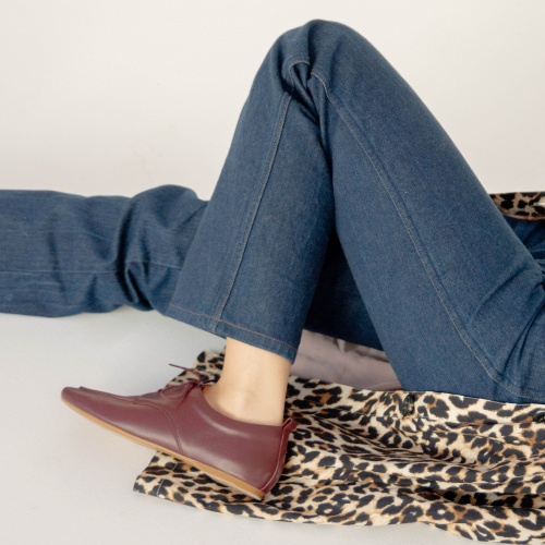 Lila Flats, aubergine| Balagan Studio