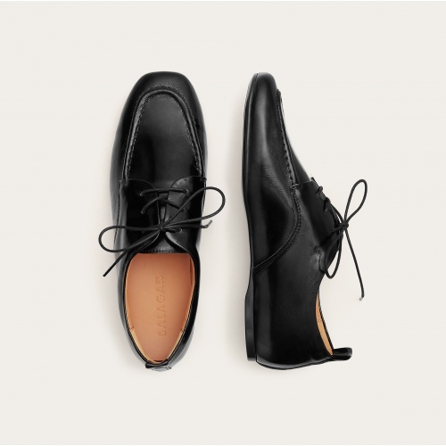 Lila Flats, glossy black