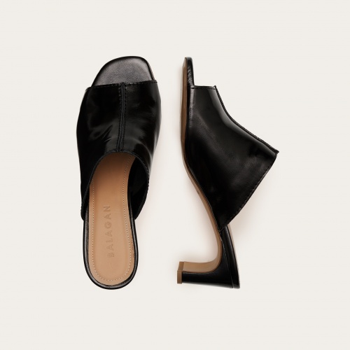 Ginaa slides, glossy black | Balagan Studio
