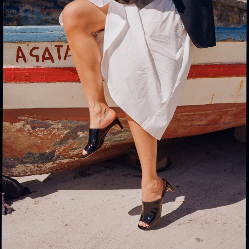 Ginaa slides, glossy black | Balagan Studio