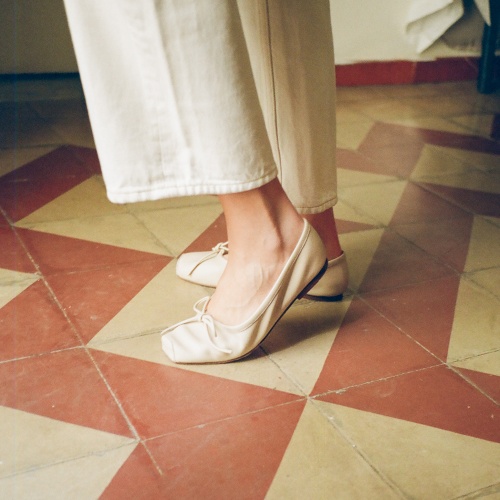 Prima Ballerina, beige | Balagan Studio