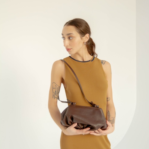 Plis torebka M, ciemny brąz OUTLET | Balagan Studio