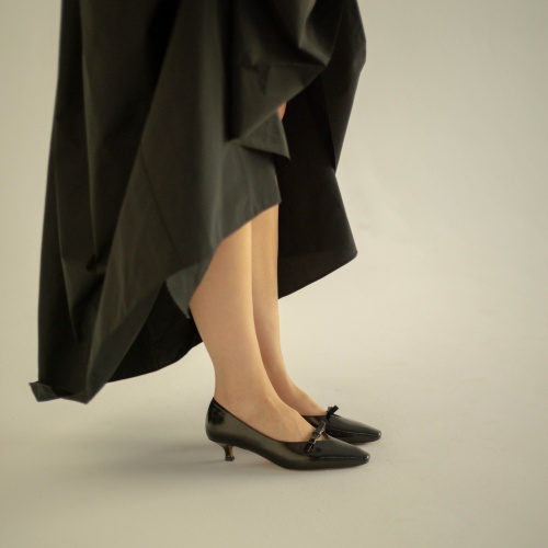 Matana Pumps, glossy black | Balagan Studio