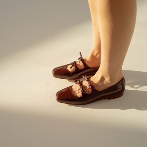 Shirley Ballerina, glossy bordo | Balagan Studio