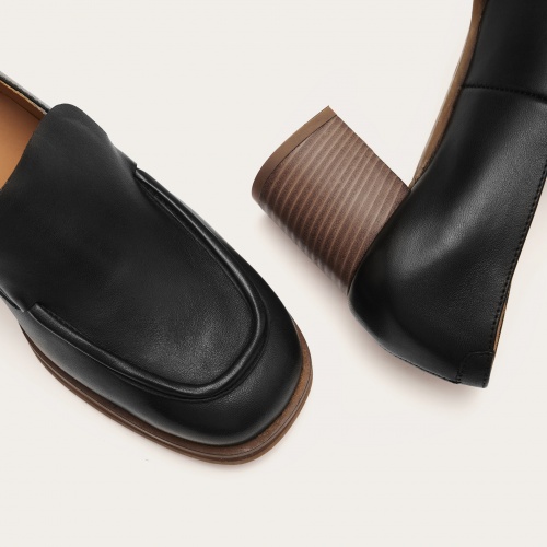 Patrizia pumps, black | Balagan Studio