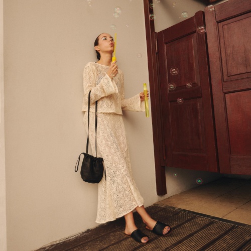 Karit klapki, czarny | Balagan Studio