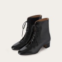 Victoria Boots, glossy black