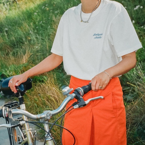 T-shirt MESSING AROUND, biało-niebieski