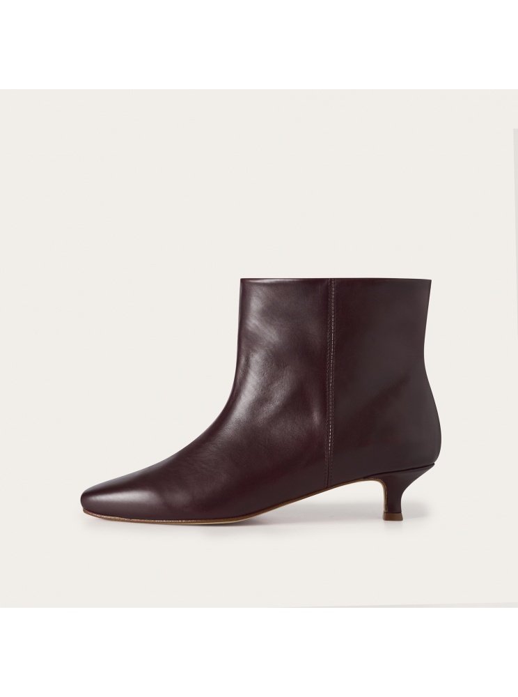 Vared Boots, mahogany