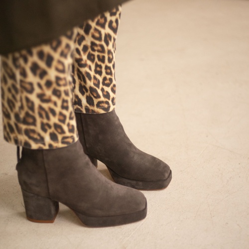 Elton Boots, antracit velvet | Balagan Studio