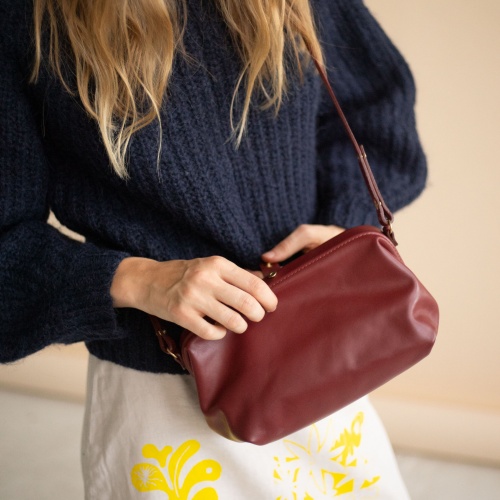 Rofe Bag M, claret OUTLET | Balagan Studio