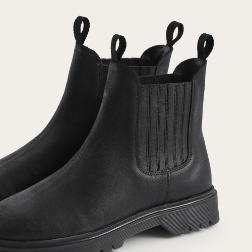 Tiul Boots, waxed black I Balagan Studio