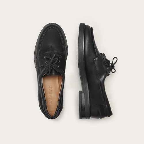 Yacht Flats, black rustic