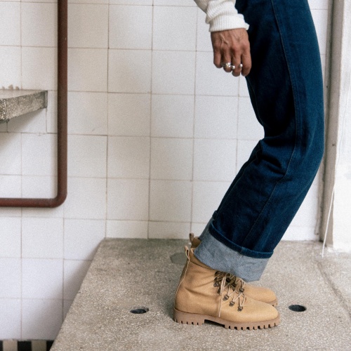 Har boots, sand | Balagan Studio