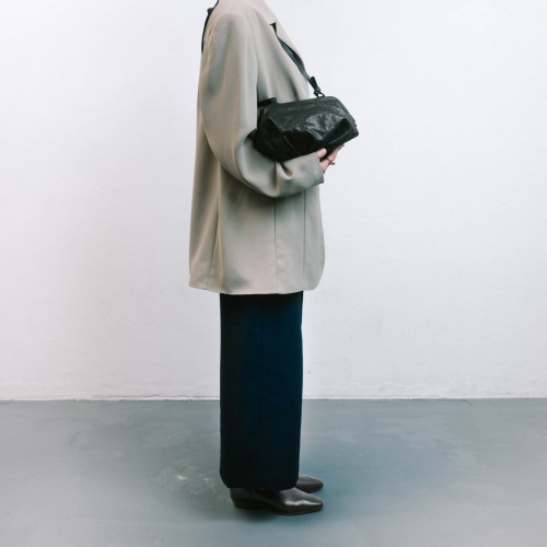 Plis Bag S, black | Balagan Studio