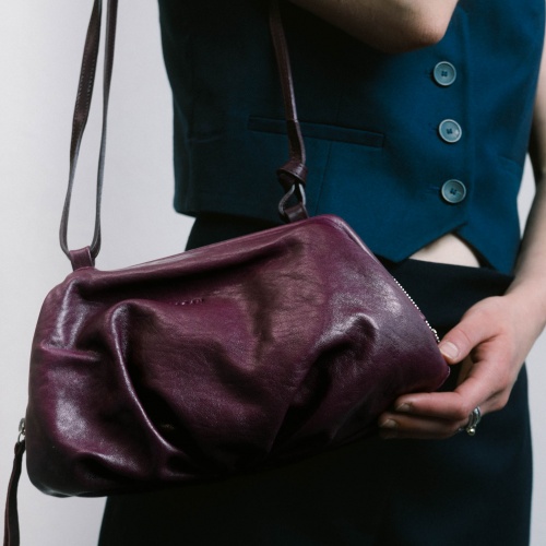 Plis torebka M, burgund | Balagan Studio