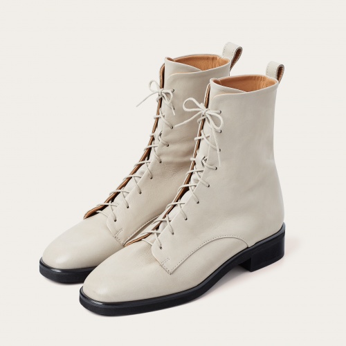 Tzava Boots, ivory OUTLET | Balagan Studio