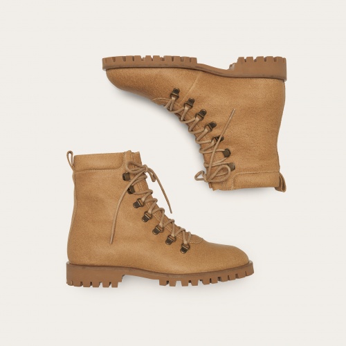 Har boots, sand | Balagan Studio