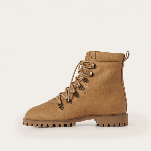 Har boots, sand | Balagan Studio