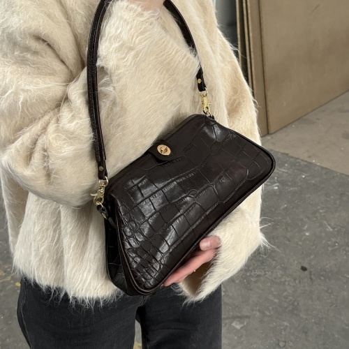 Rofe Vintage Bag M, brown croco OUTLET | Balagan Studio