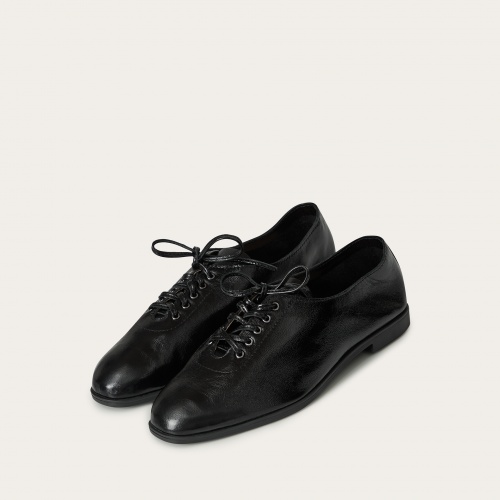 Step Flats, glossy black | Balagan Studio