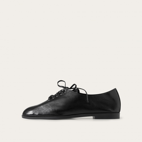 Step Flats, glossy black | Balagan Studio