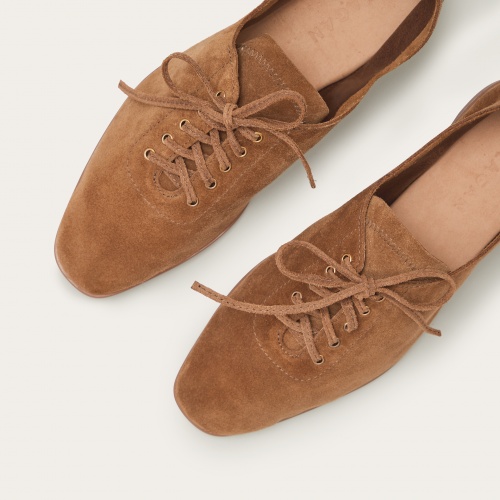 Step Flats, caramel velvet | Balagan Studio