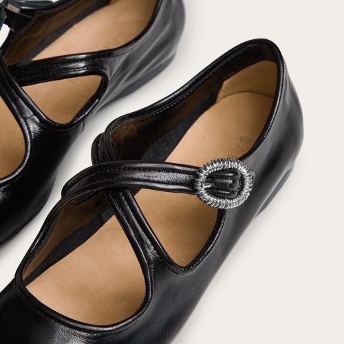 Doris Ballerina, glossy black | Balagan Studio