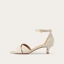 Shosh sandały, złamana biel