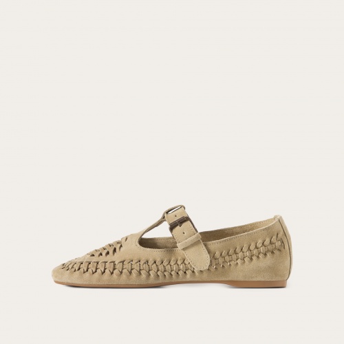 Achla Flats, wheat velvet | Balagan Studio